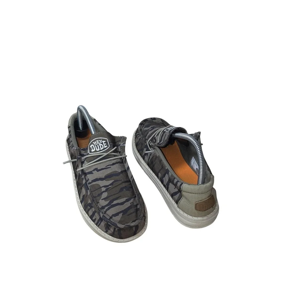 Hey Dude Wally Mossy Oak Shoes Kids Size 6 Brown Camo Canvas Slip On Comfort